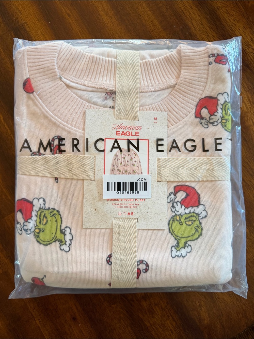 NWT American Eagle Outfitters Light Pink Grinch Pajama Set, Size M